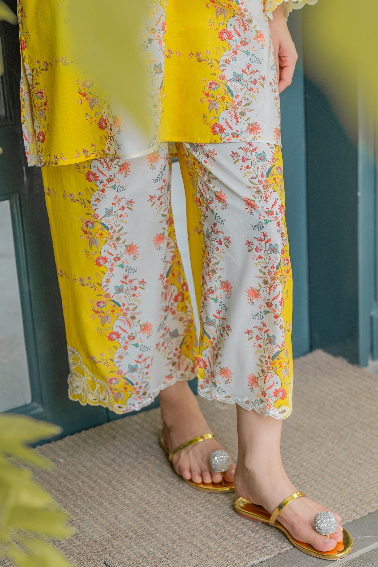 Sunny Side 2 Piece