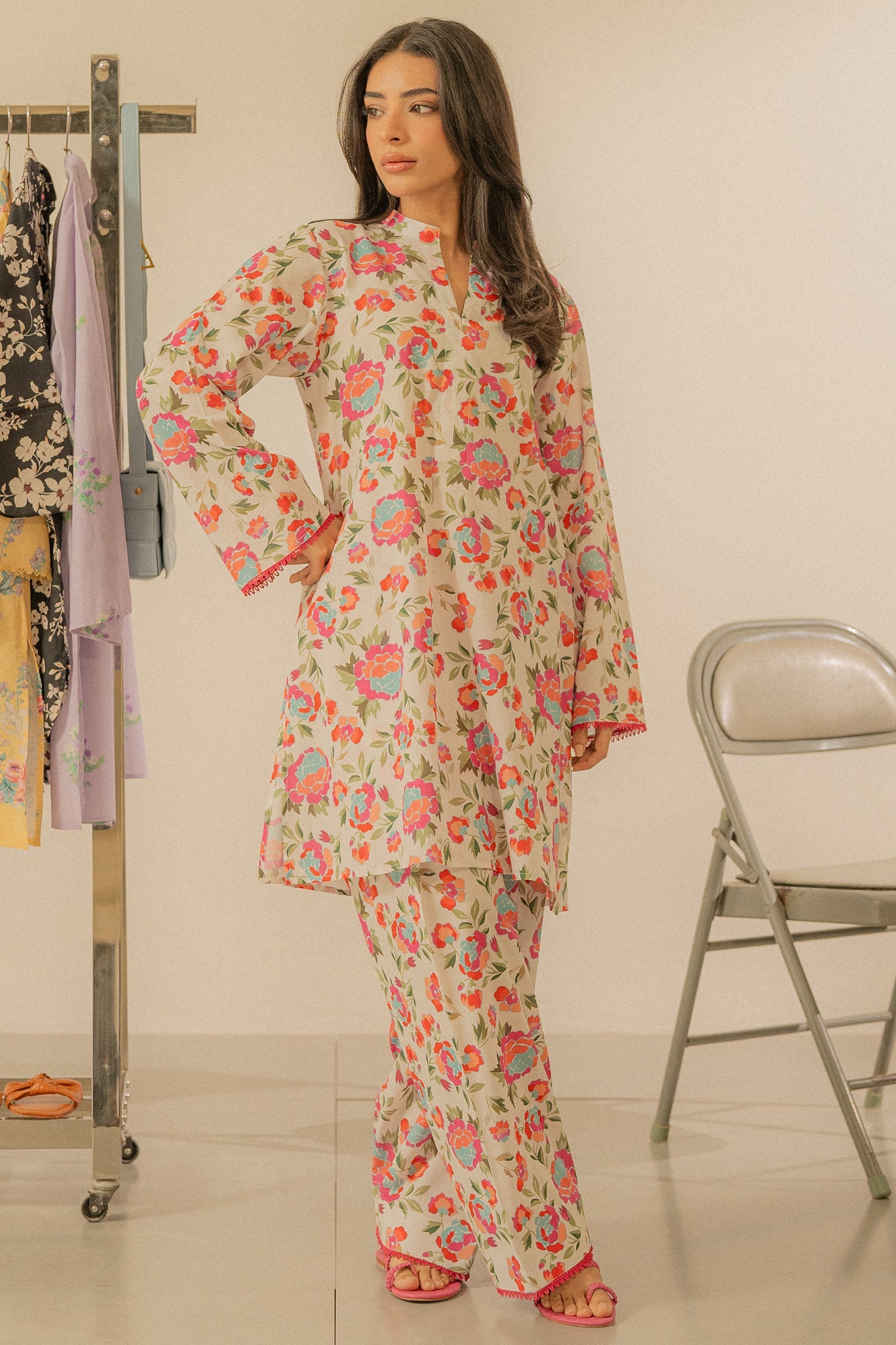 Scattered Flowers 2 Piece