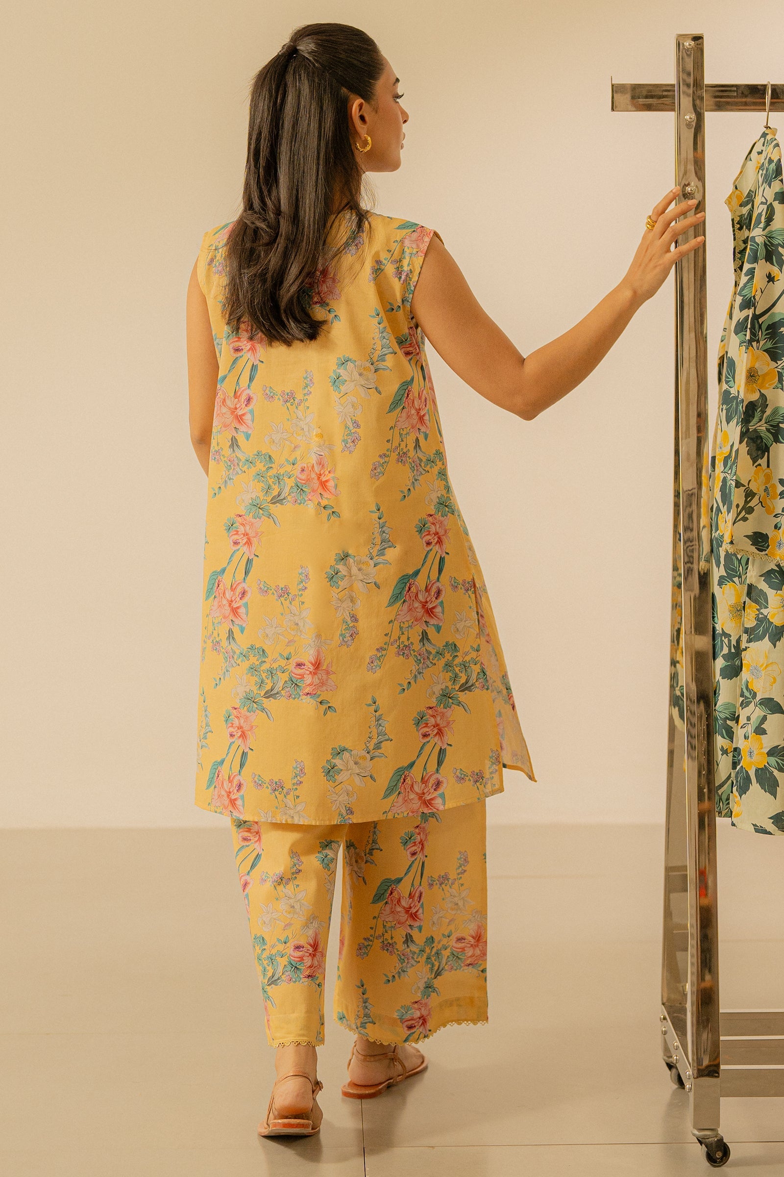 Melody Sleeveless 2 piece