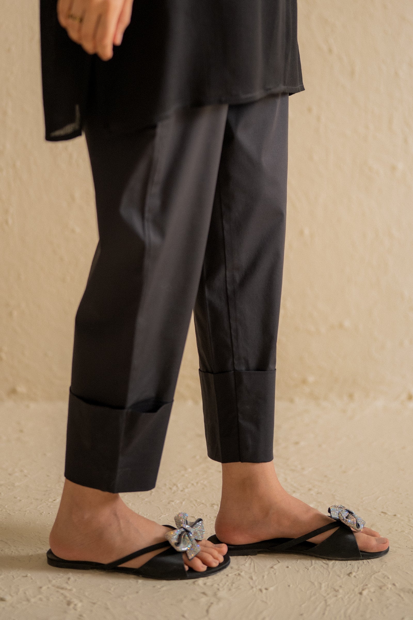 Turn up Pants