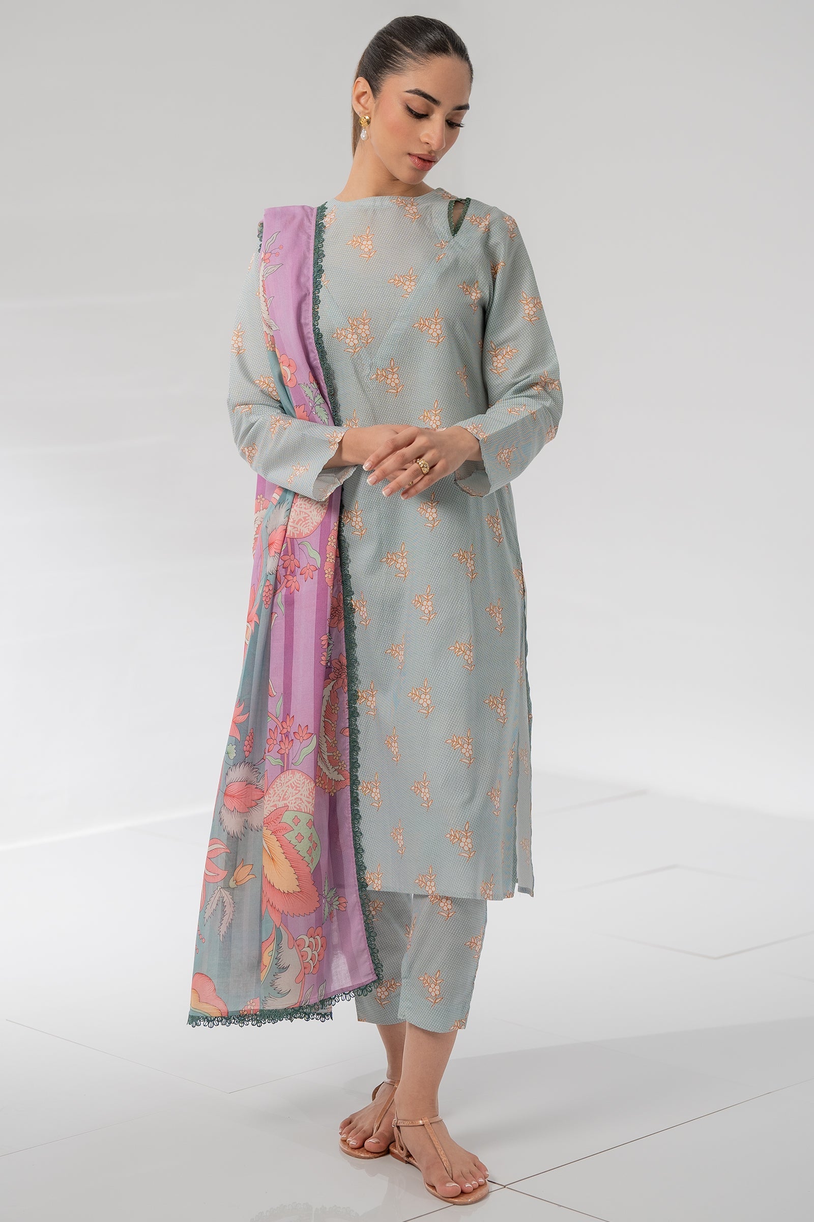 Abundance 3 Piece
